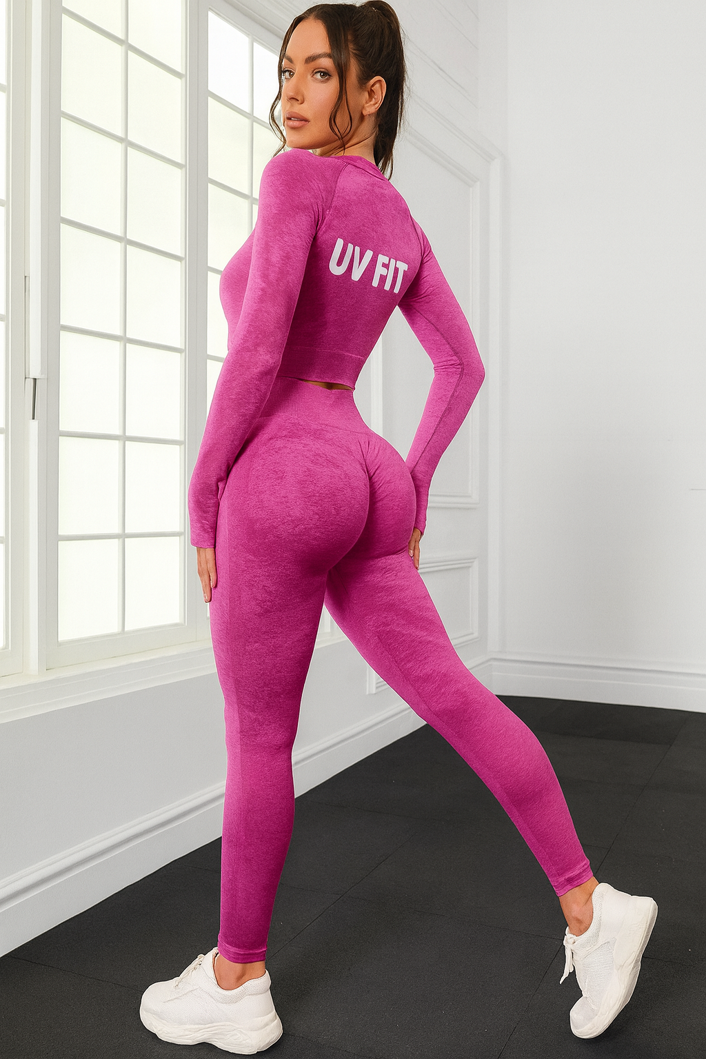 UV FIT Women’s Seamless Long-Sleeve Scrunch Legging Set